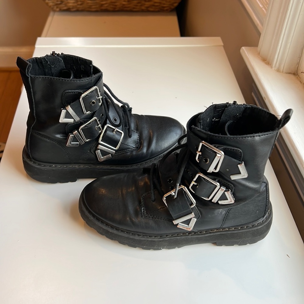 Zara Combat Military Boots with Straps Buckles Girls size 33 (2)